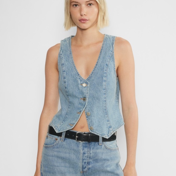 (SOLD) Denim Forum - Aritzia The '90s Mia Denim Vest- Small - Picture 1 of 2
